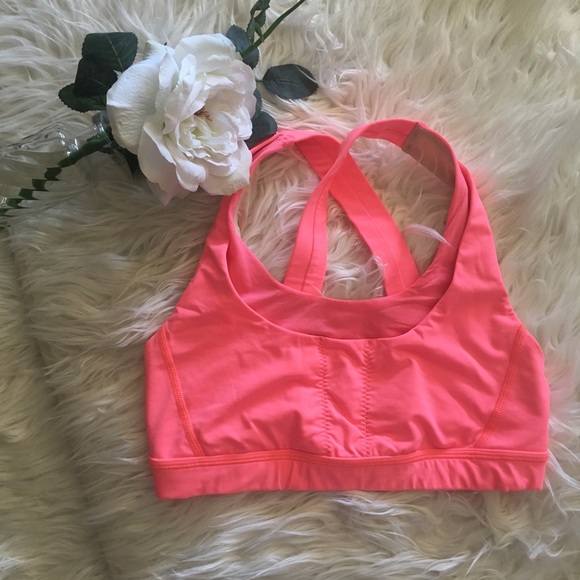 ❌SOLD❌EUC Lululemon Run Stuff Your Bra - Picture 4 of 8